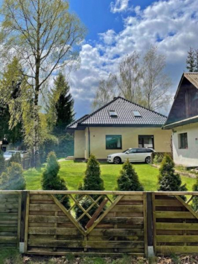 Dom nad jeziorem Sławskim Lubiatów